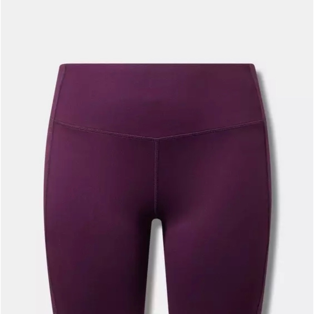 Torrid Purple Athletic Shorts 2x brand new